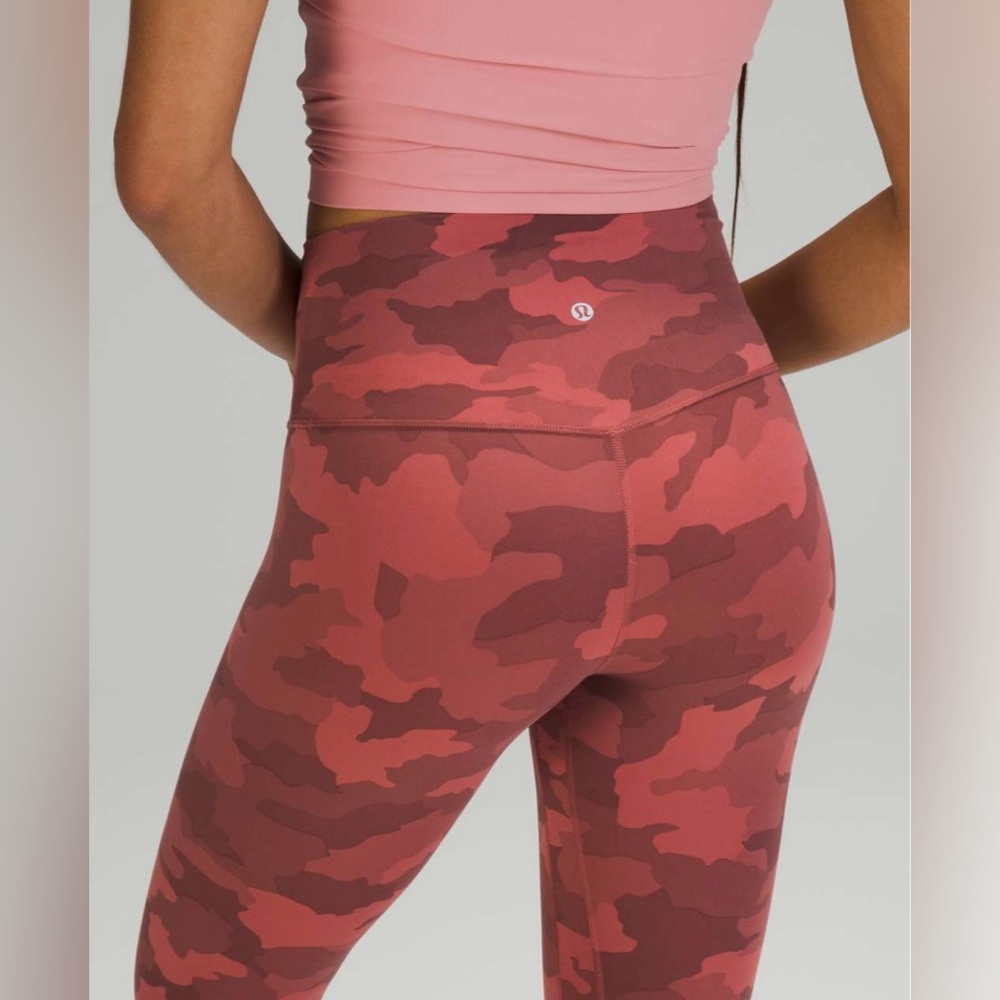 Lululemon Align Crop *21" in Heritage 365 Camo Brier Rose Multi - Picture 4 of 12